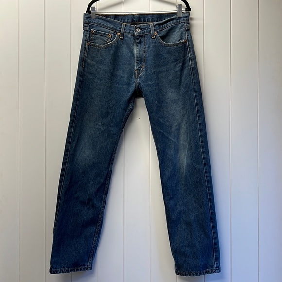 Levi’s 505 Denim Straight Leg Blue Jeans 33 x 32 Fade Lines Whiskering - Picture 1 of 14